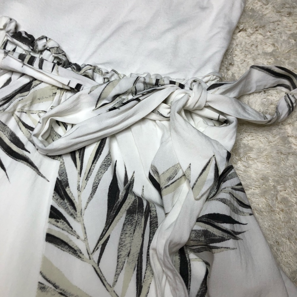 Sage Leaf Pattern Romper - image 6